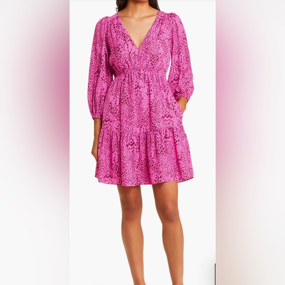 NEW! Lilly Pulitzer Deacon 3/4 Sleeve V Neck Cerise Pink Pattern Play Size 2 - Picture 2 of 15